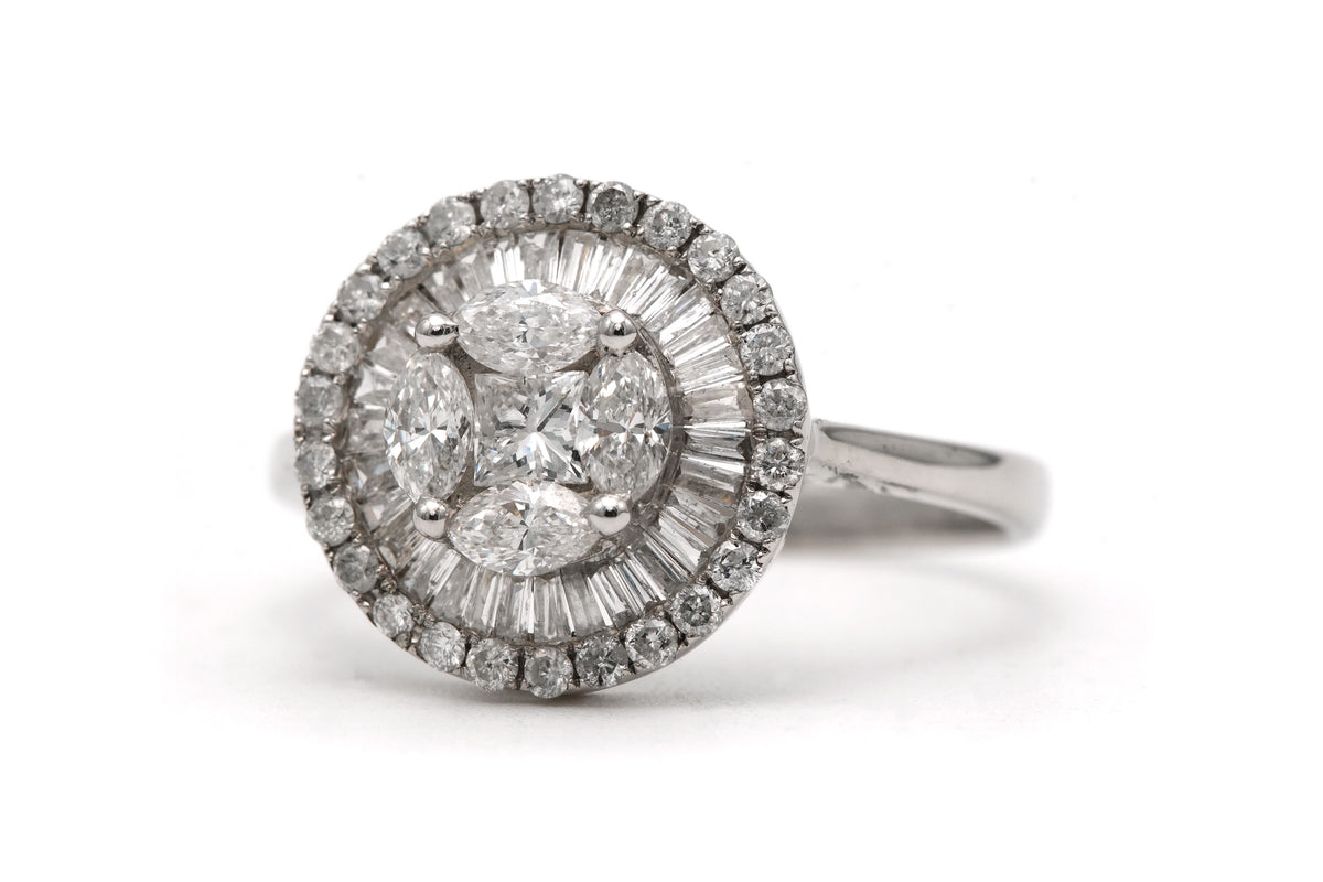 Bague Entourage en or blanc et diamants