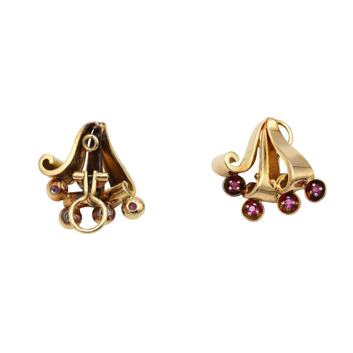 Clip-on earrings in yellow gold, Platinum, and rubies
