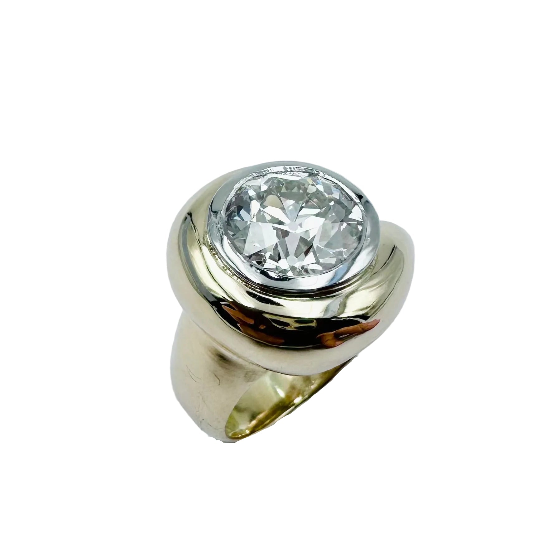 Yellow gold, Platinum and Diamond Solitaire Ring
