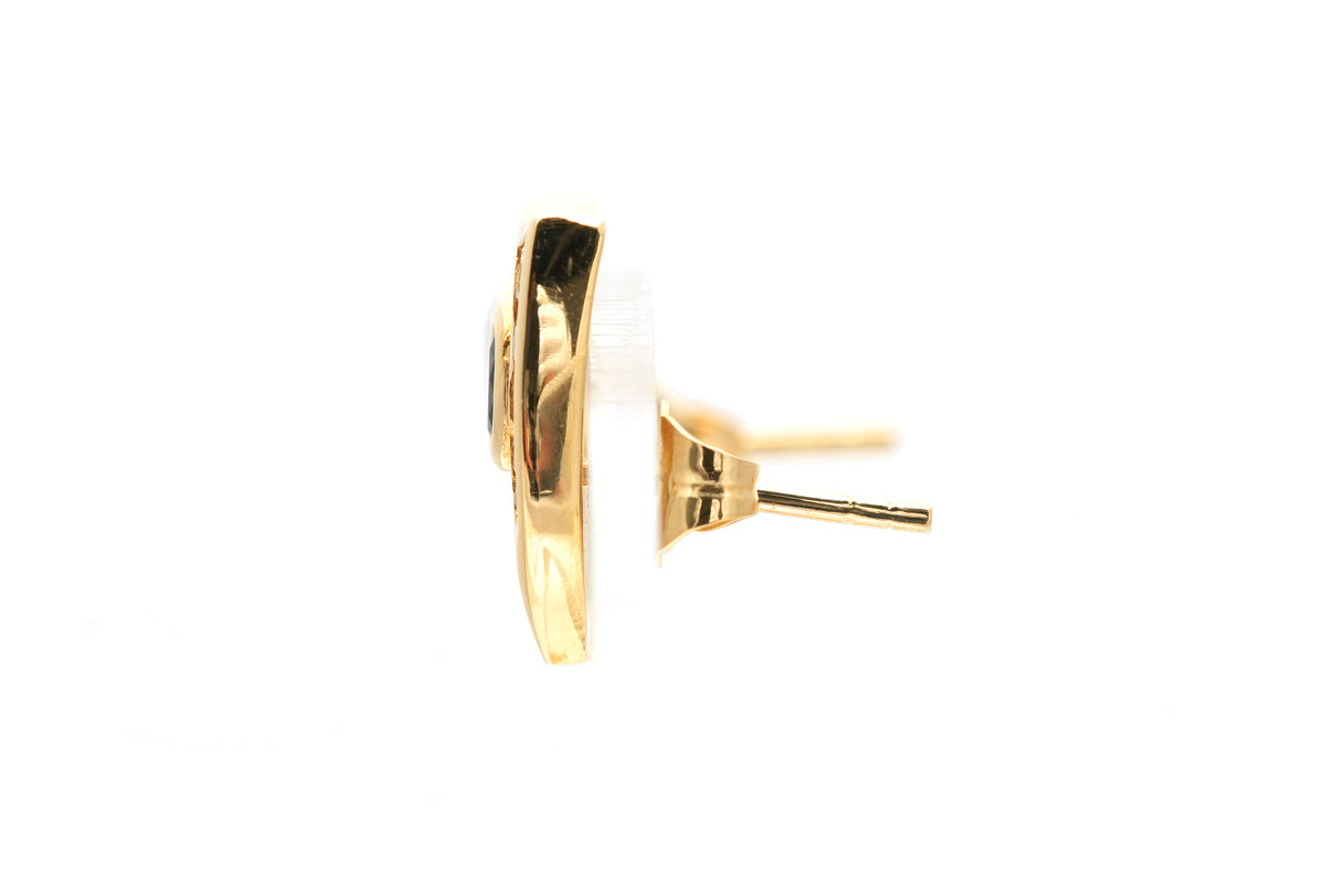 Boucles d'oreilles Puces en or jaune, saphirs et diamants