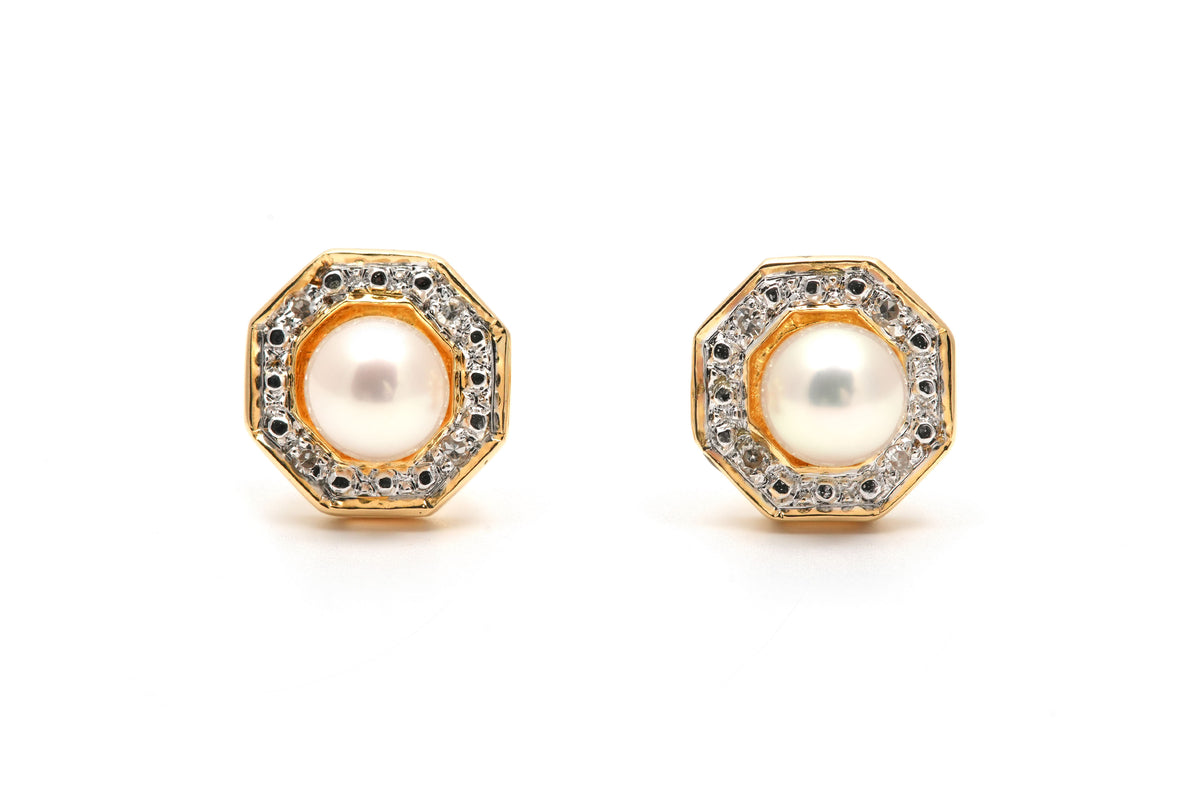 Boucles d'oreilles Puces en or jaune, perles et diamants
