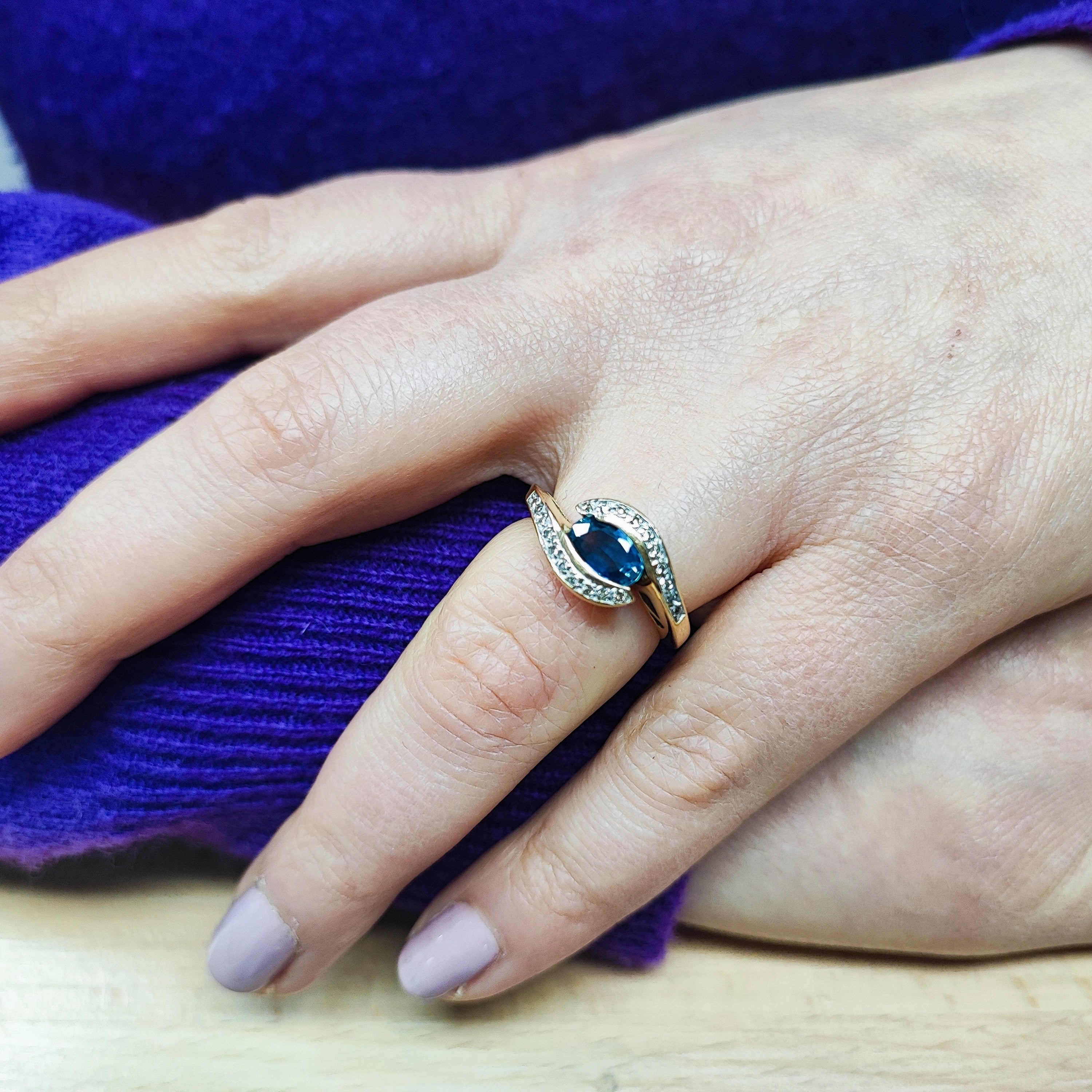 Bague Toi & Moi en or jaune, saphir et diamants