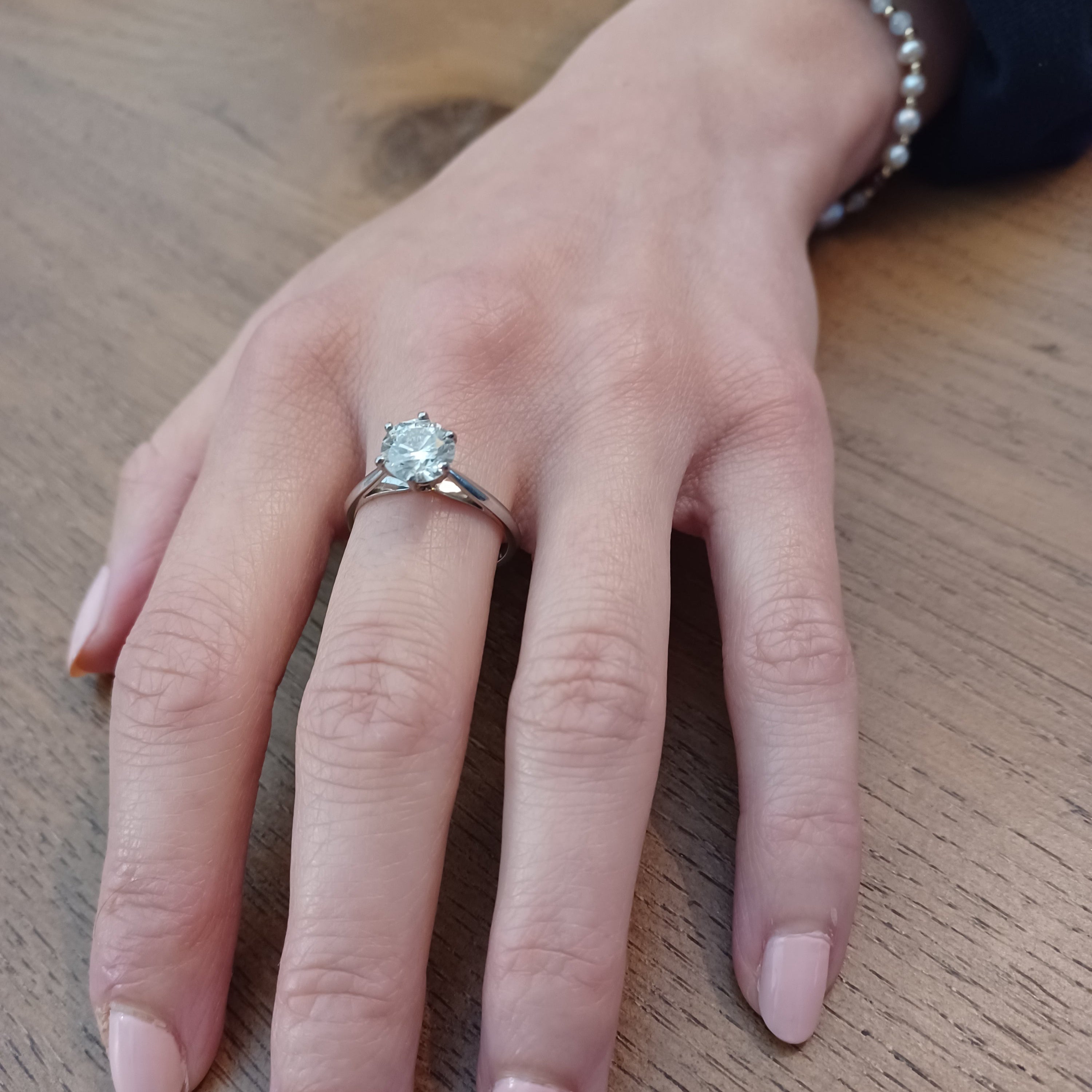 Ring Solitaire MAUBOUSSIN in paltinium and diamond