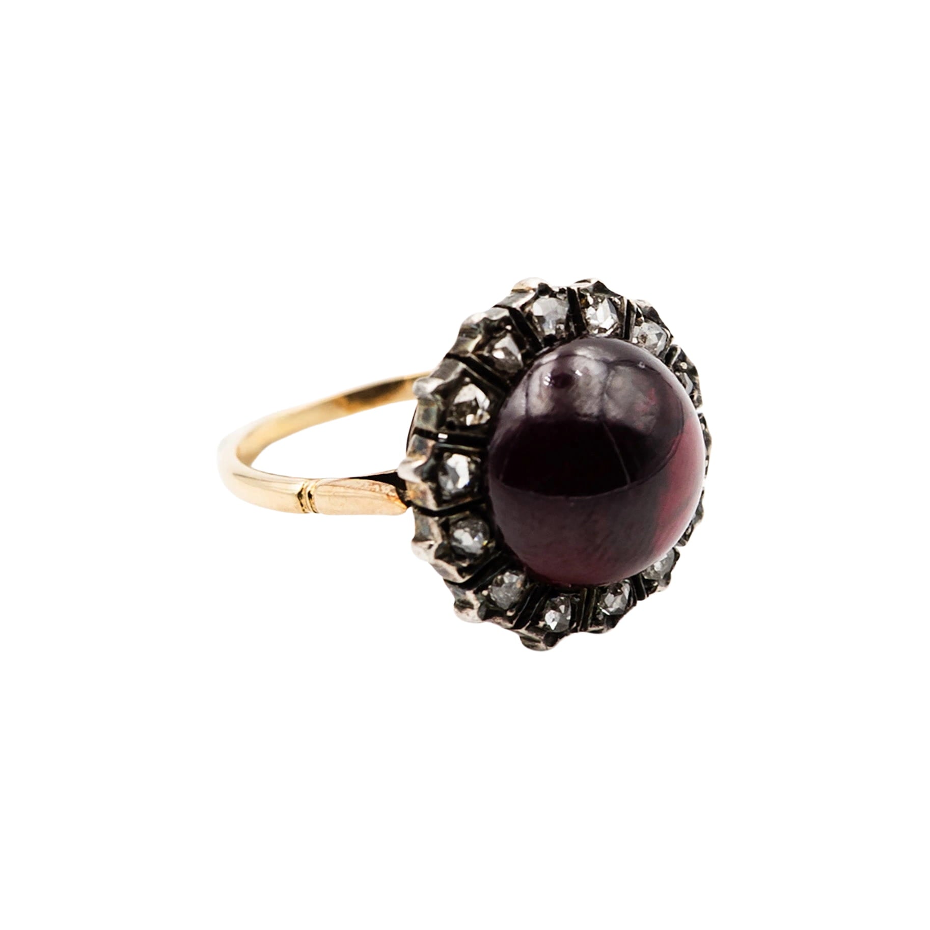 Marguerite Ring in Yellow Gold, Silver, Garnet, and Diamonds