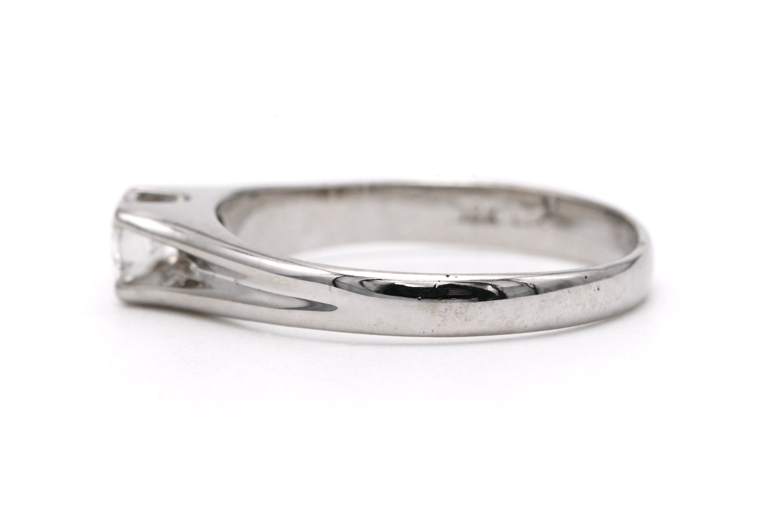 Bague Solitaire en or blanc et diamant