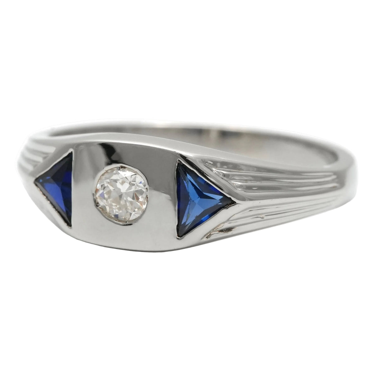 Bague Trilogie en or blanc, saphirs et diamant