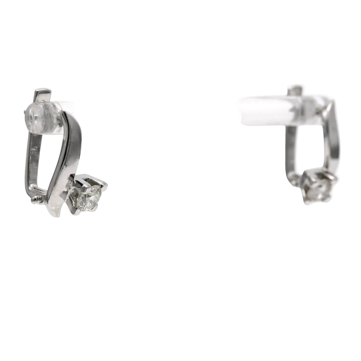 White gold and Diamond Lever-back Earrings