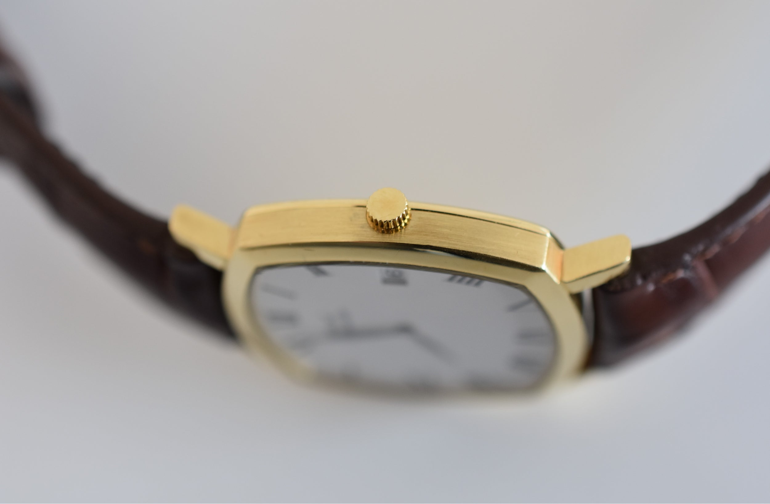 Watch PIAGET Automatic cushion in yellow gold