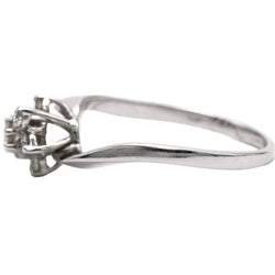 Marguerite Ring in White Gold and Diamonds