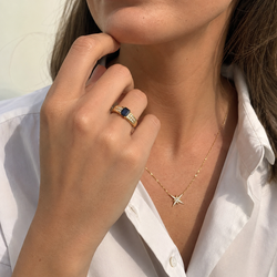 Yellow Gold Solitaire Ring with Sapphire and Diamonds