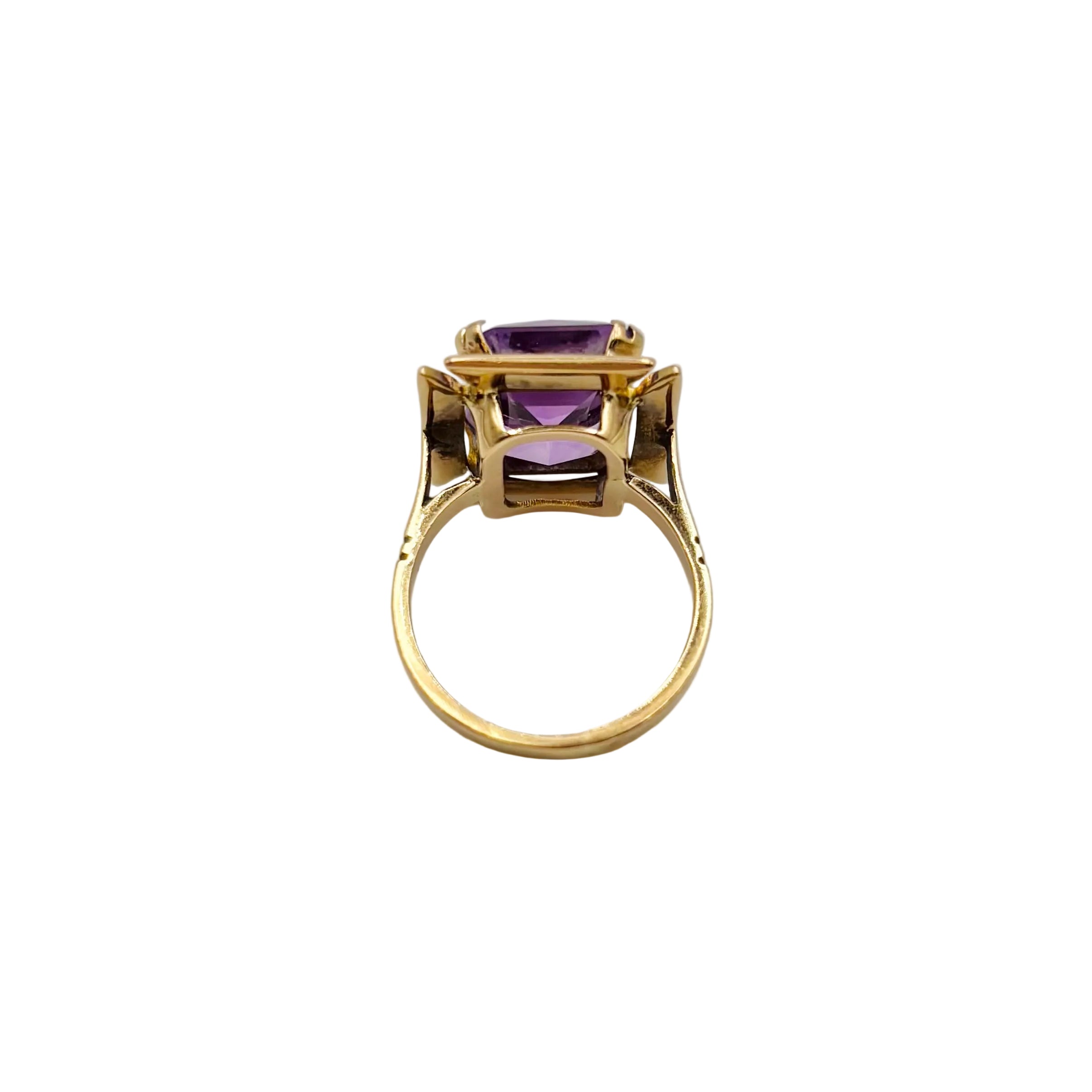 Rose gold and Amethyst Solitaire Ring