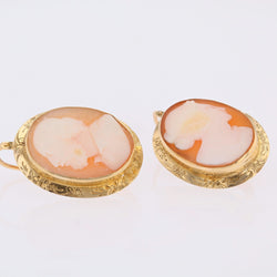 Lever-back earrings in Yellow gold, Rose gold, and Cameo