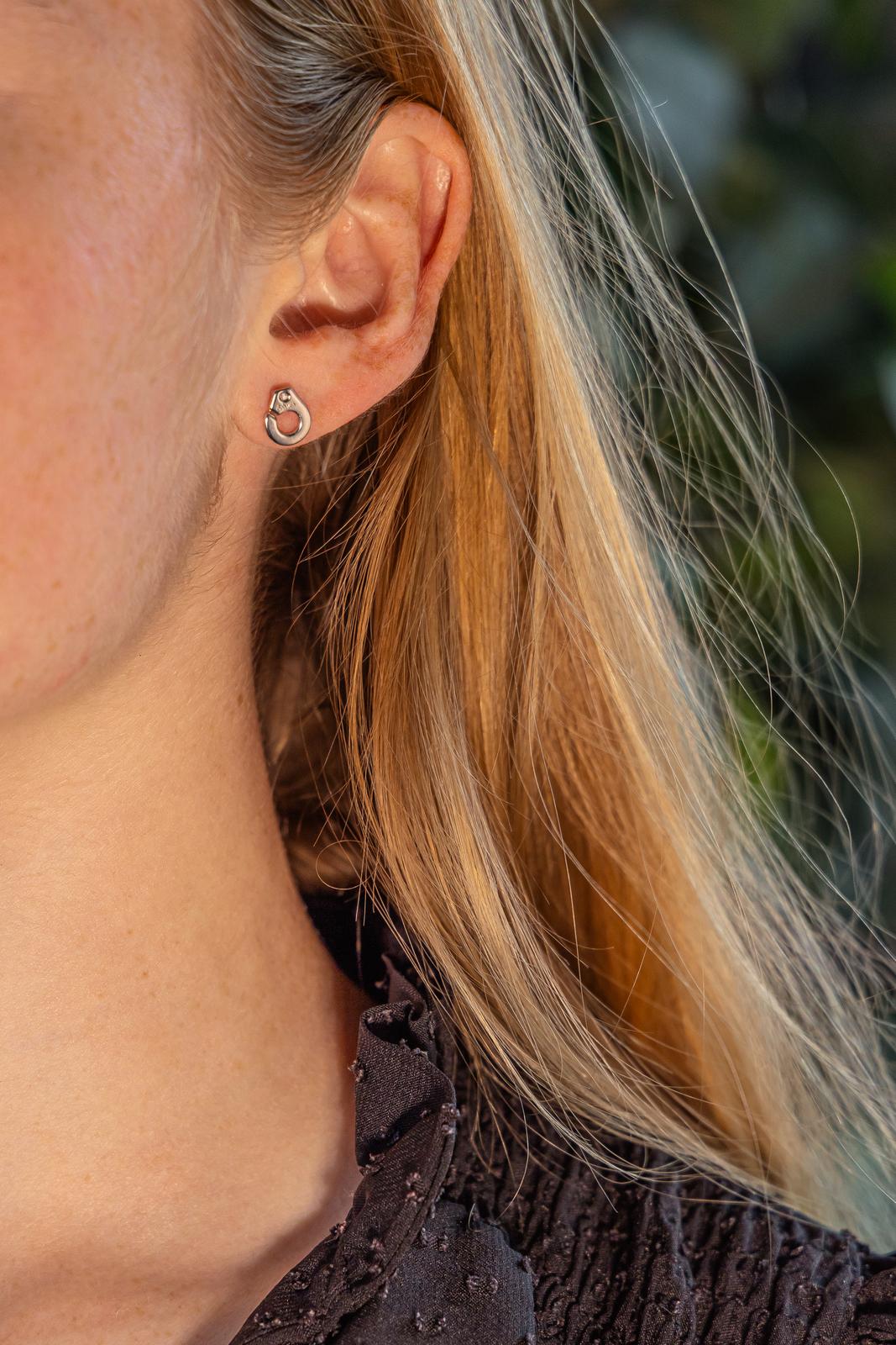 Dinh Van Boucles d'oreilles Menottes Or blanc Diamant