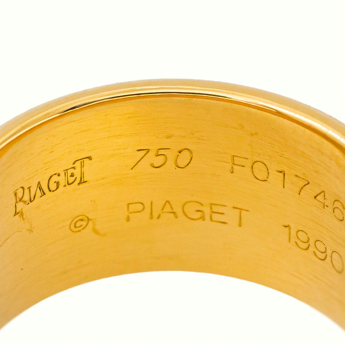 Piaget Possession Bangle Ring in Yellow gold