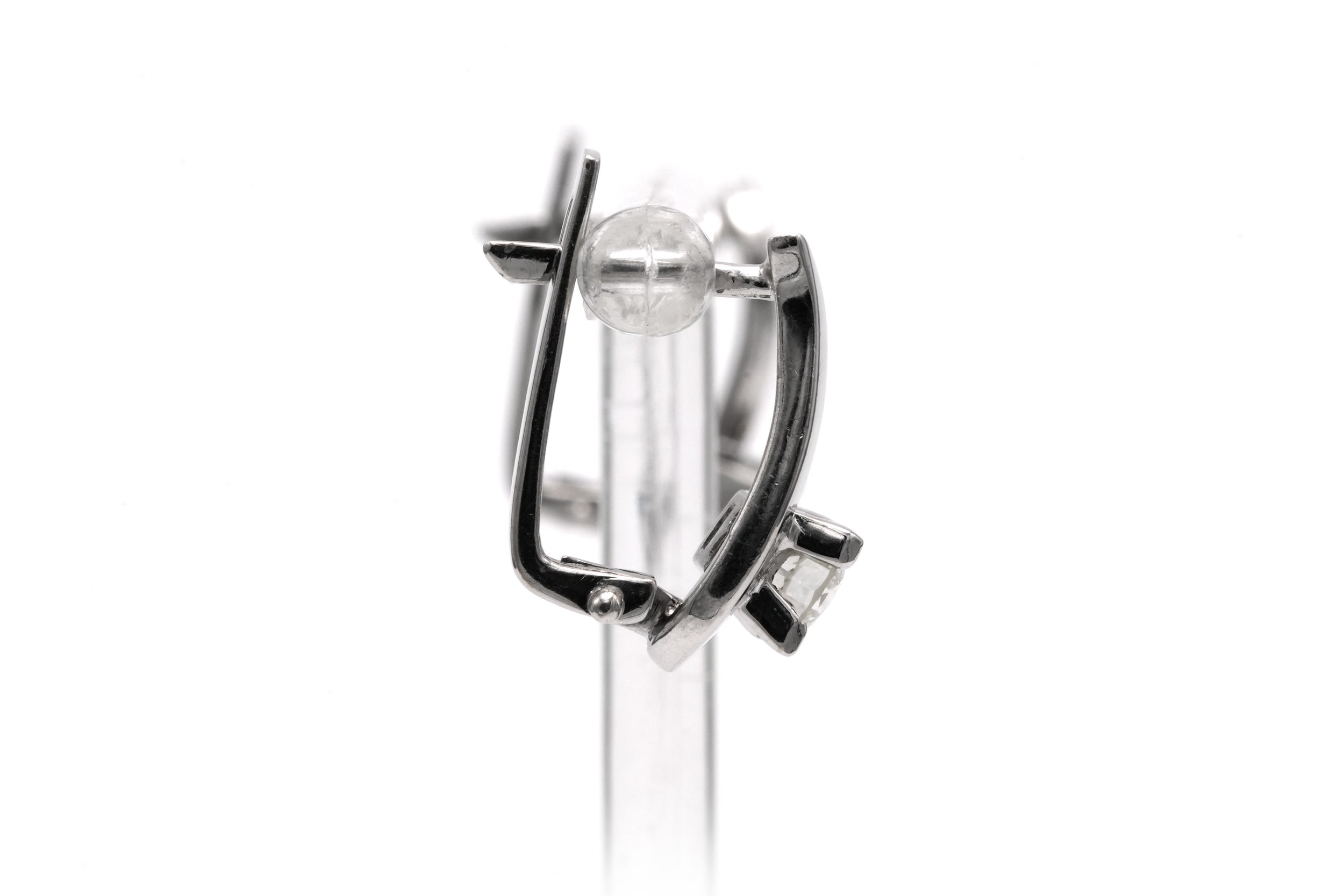 Boucles d'oreilles Dormeuses en or blanc et diamants