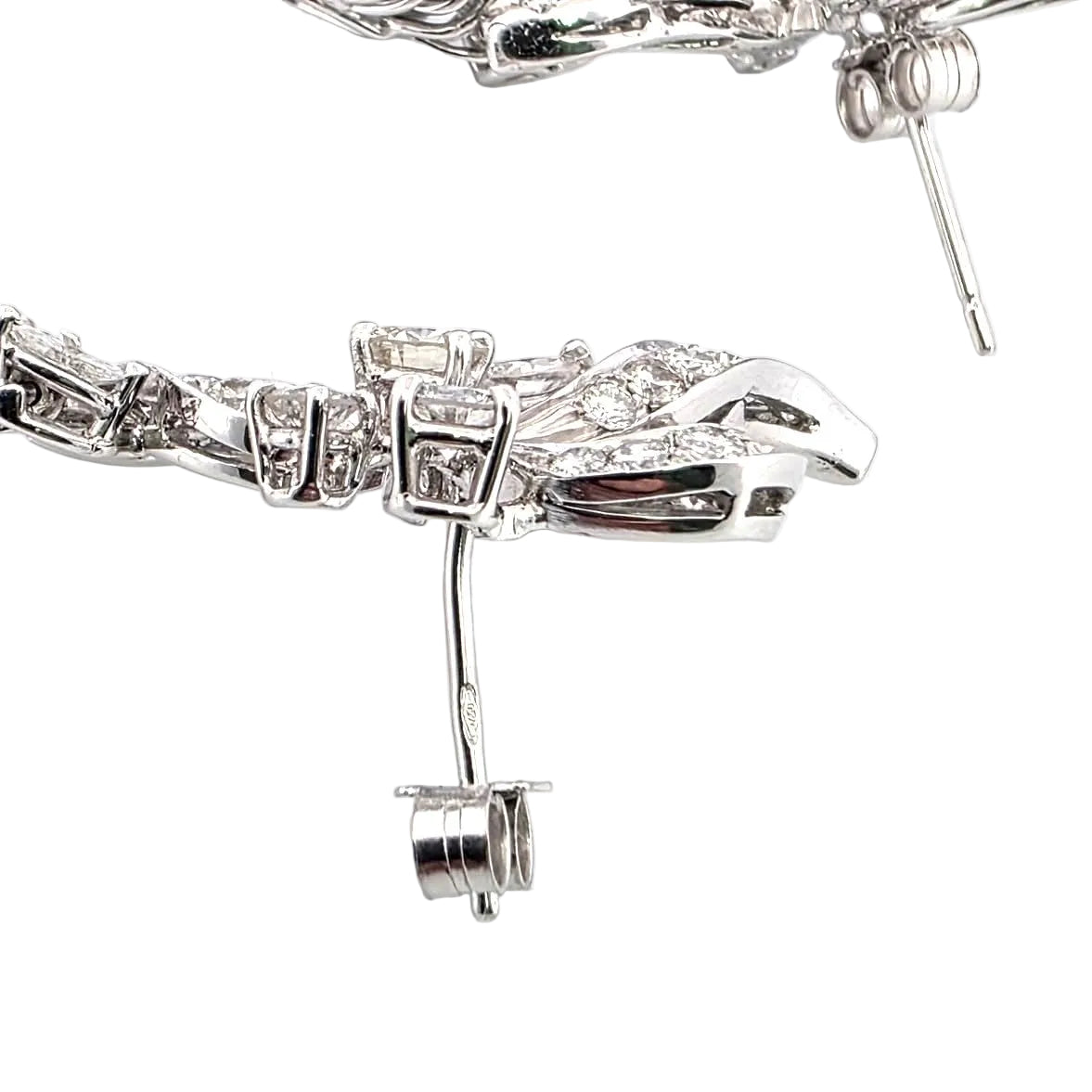 White Gold Dangle Earrings with Sapphires and Diamonds