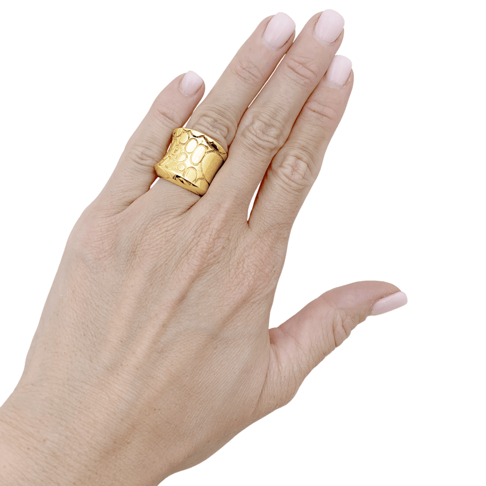 Bague Pomellato "Cocco" en or jaune.