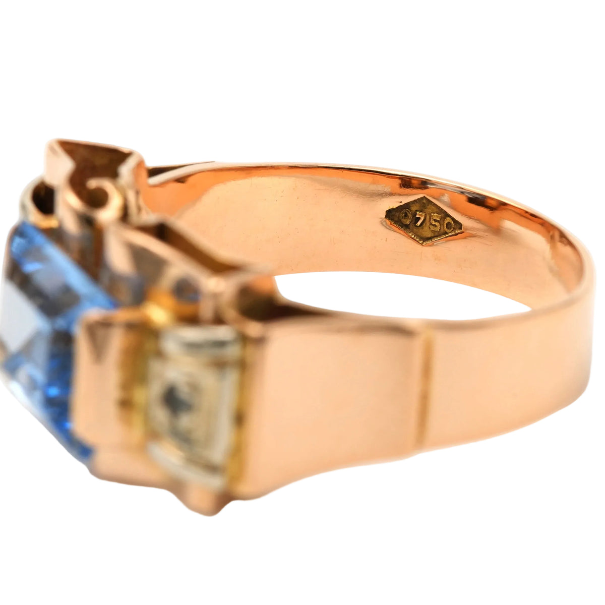 Tank Ring in yellow gold, Spinel, and Diamonds