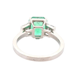 2.36-carat Emerald ring with diamonds