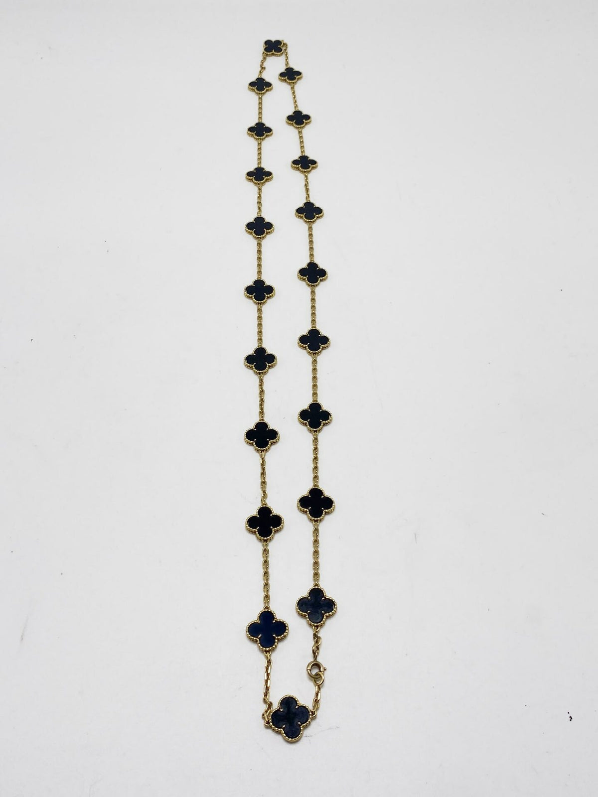 VAN CLEEF & ARPELS "Vintage Alhambra" Long necklace in yellow gold and Onyx