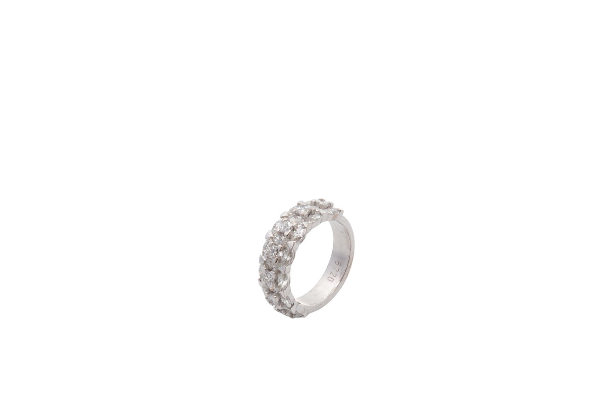 Bague Alliance en or blanc et diamants