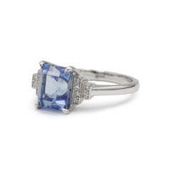 Bague en platine, saphir et diamants