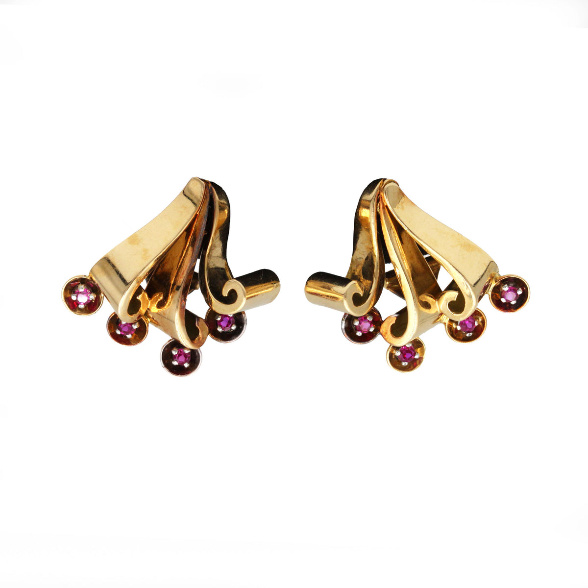 Clip-on earrings in yellow gold, Platinum, and rubies