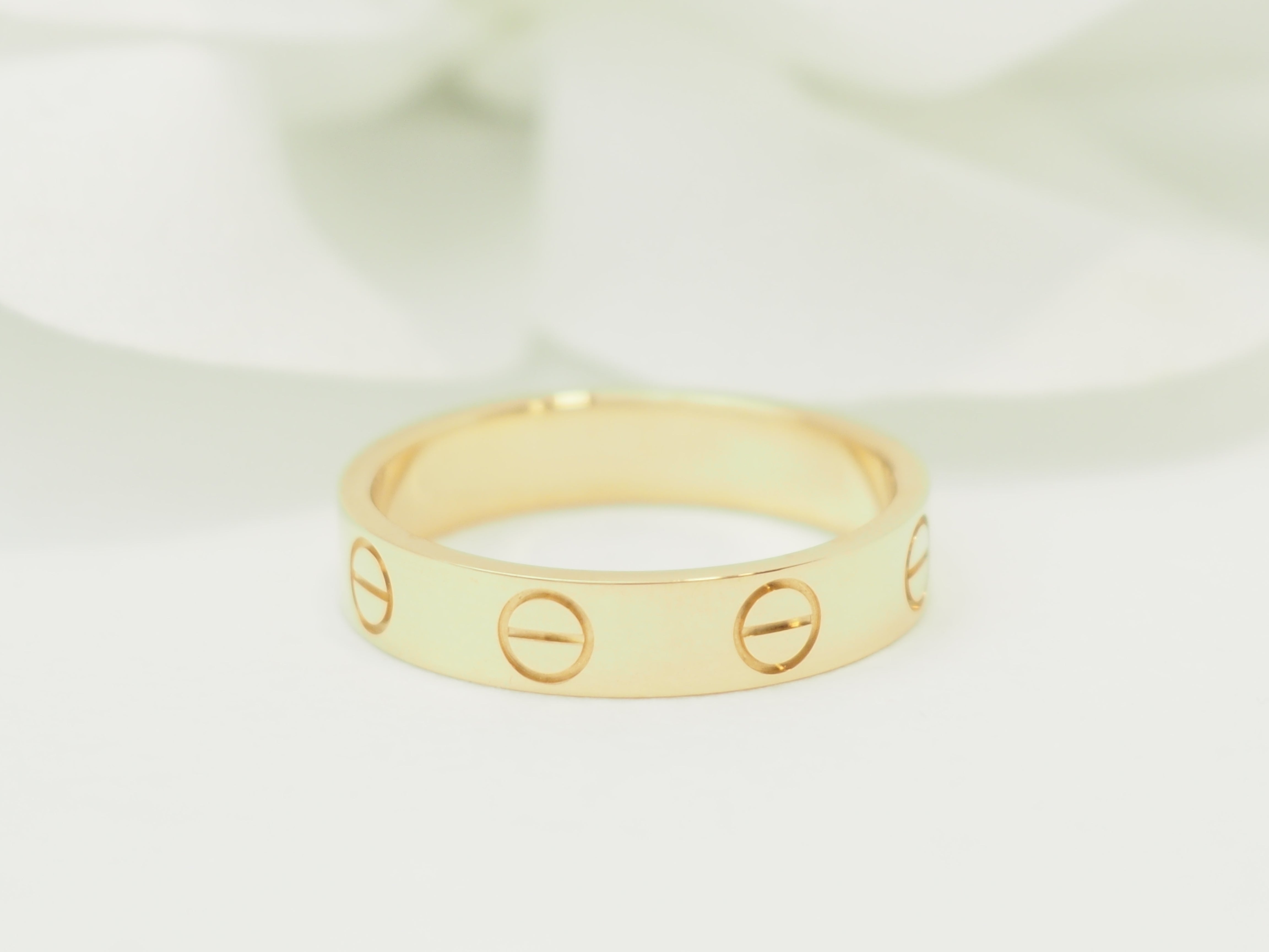 CARTIER "Love" PM Wedding band in Yellow gold