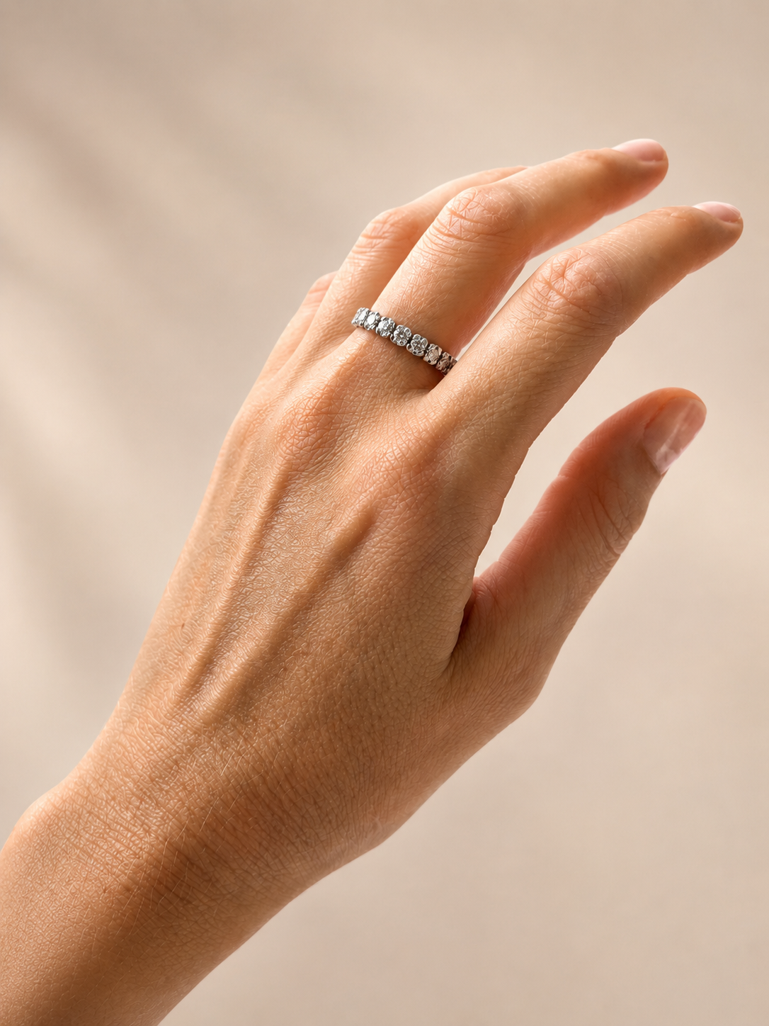 Bague Alliance en or blanc et diamants