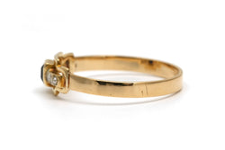 Bague en or jaune, perles et saphirs