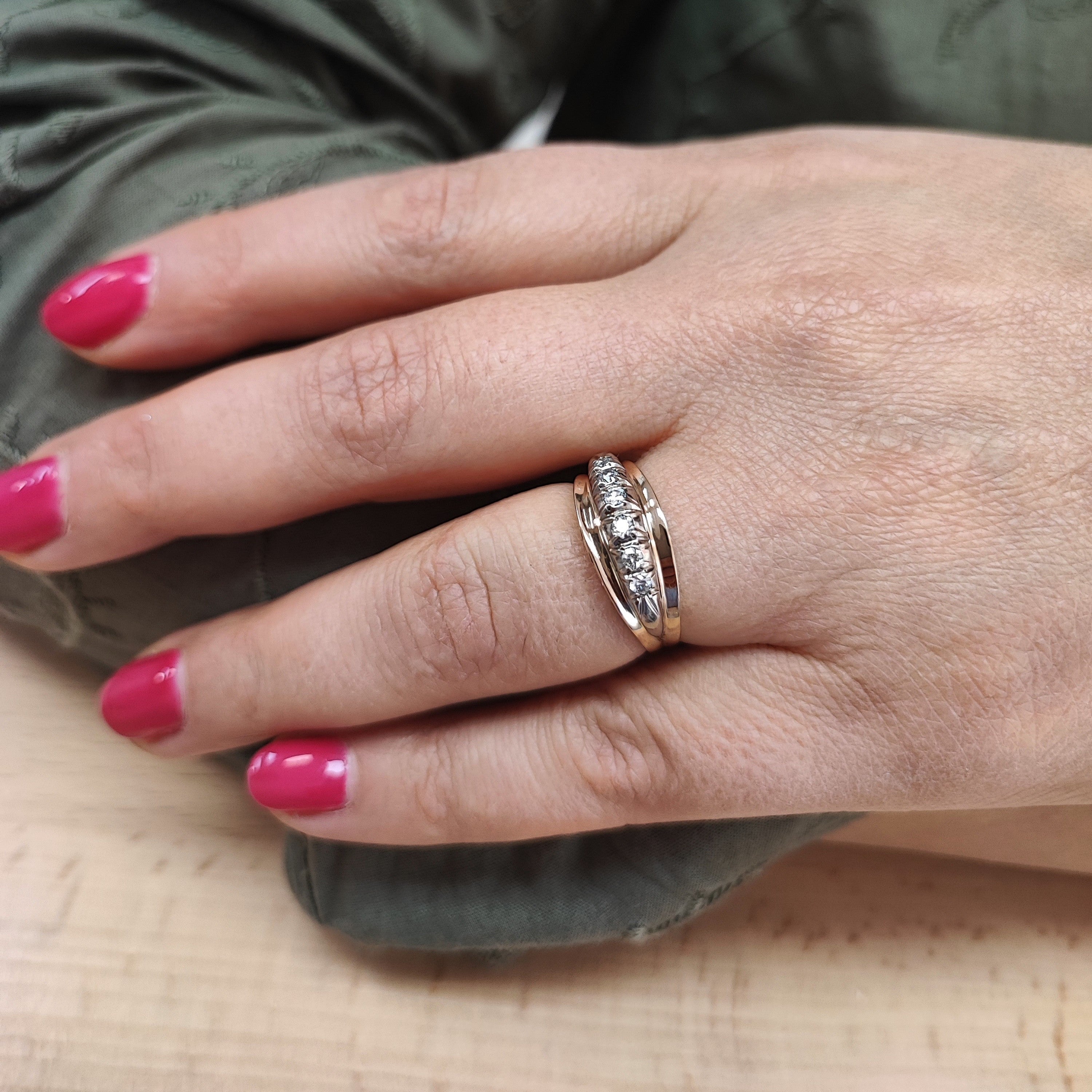 Bague Jarretière en or rose, or blanc et diamants