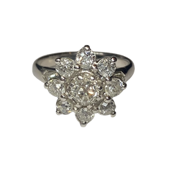 Marguerite Ring in Platinum and Diamonds