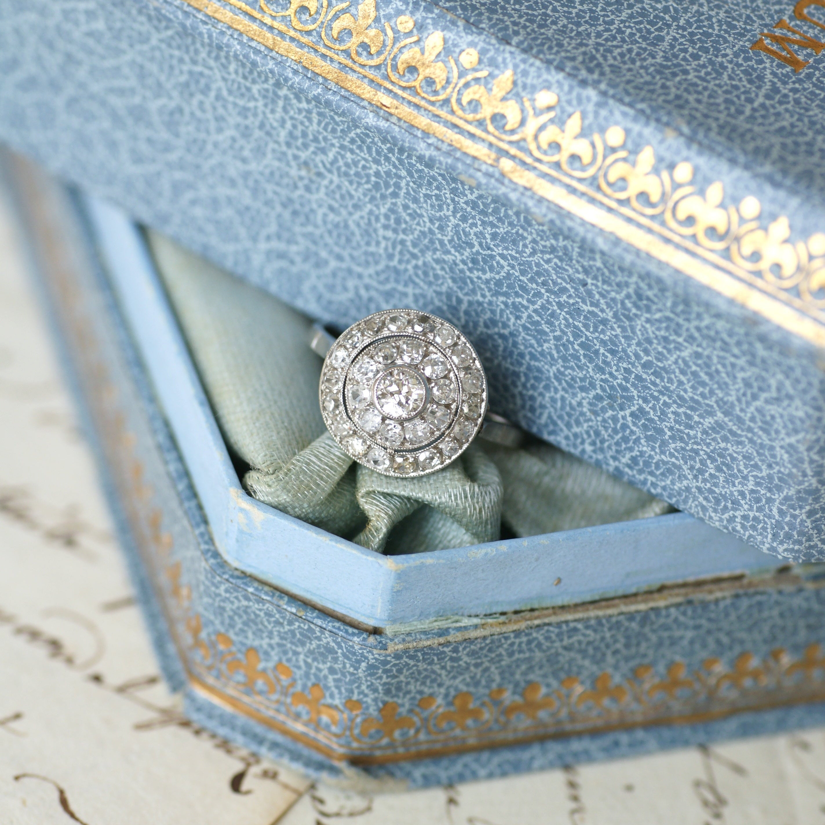 Ring Target in paltinium and diamonds