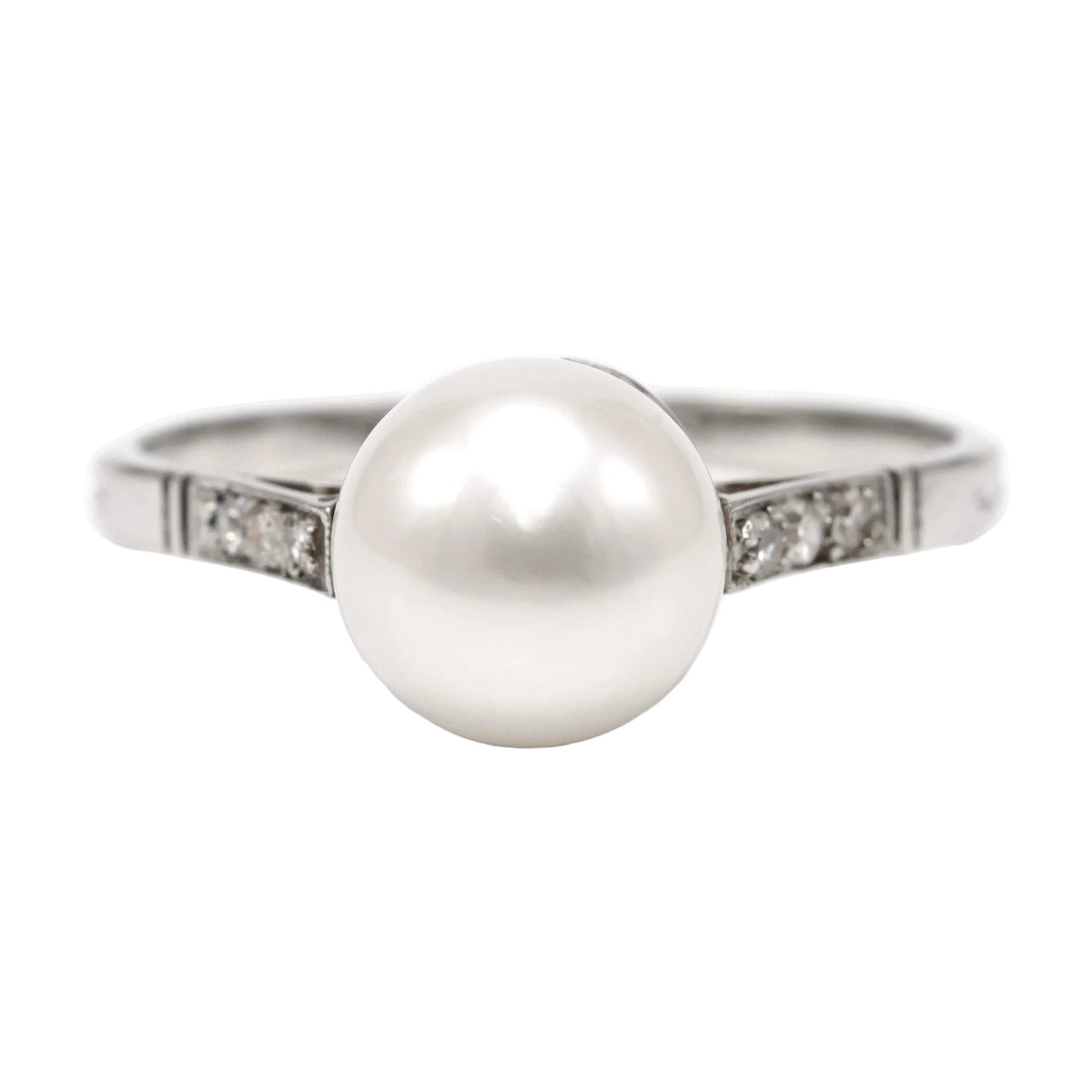 White Gold Solitaire Ring with a Pearl and Diamonds