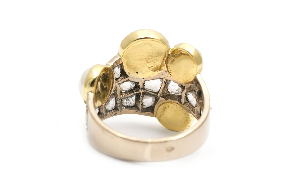 Yellow Gold Cocktail Ring with Pearls and Diamonds