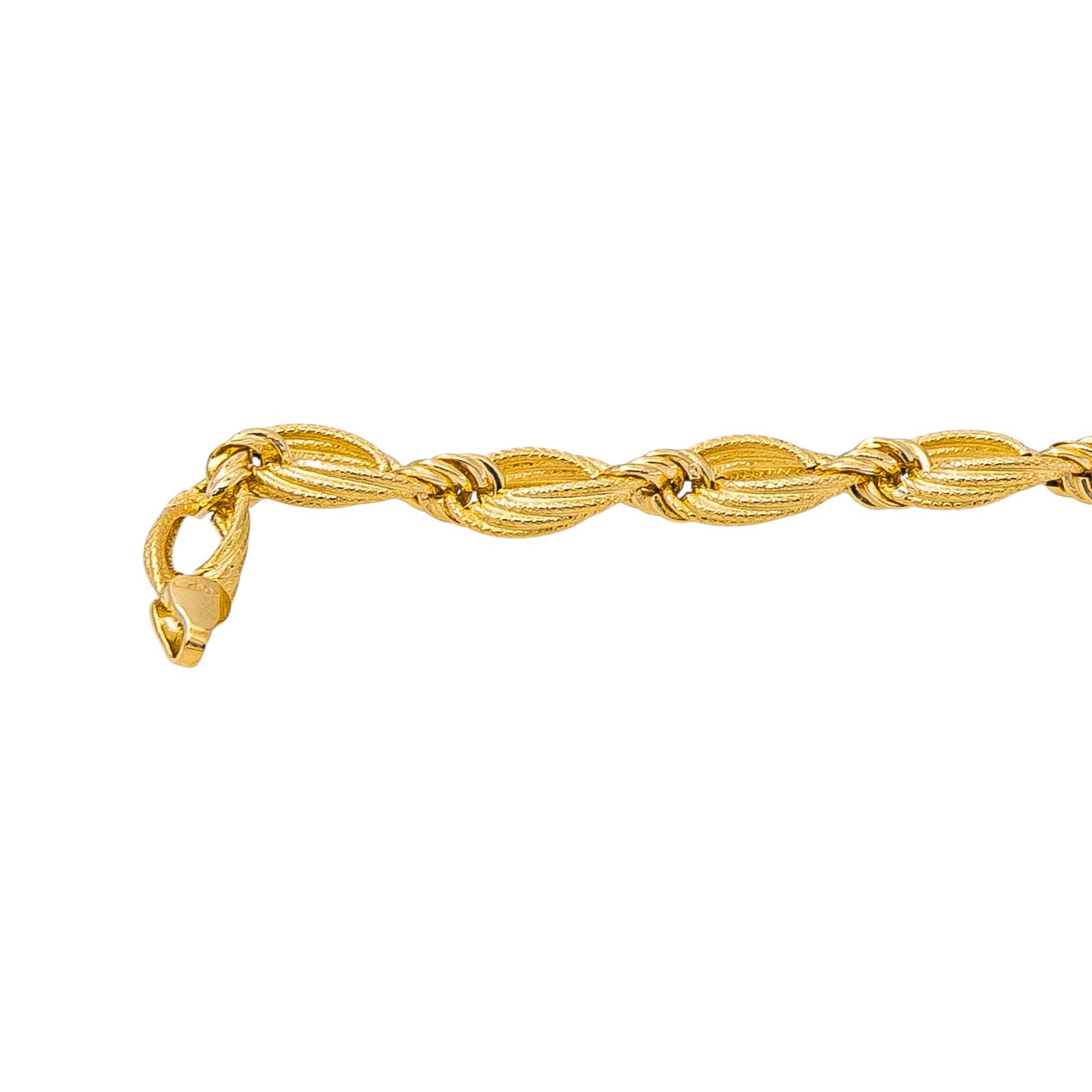 Yellow gold necklace