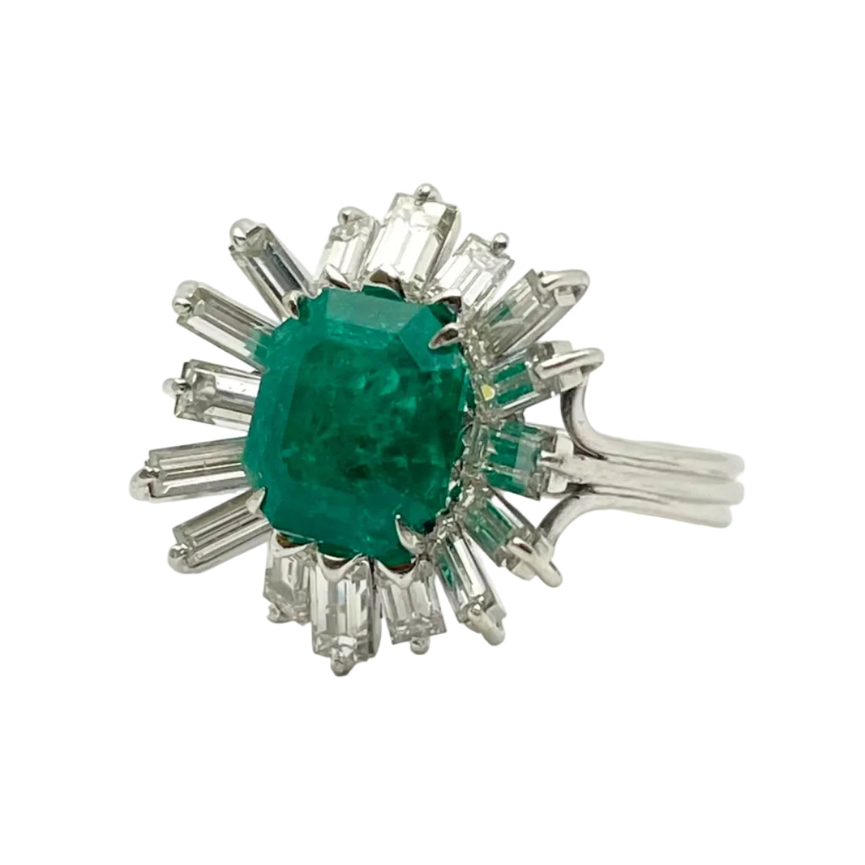 Bague Marguerite en or blanc, émeraude et diamants