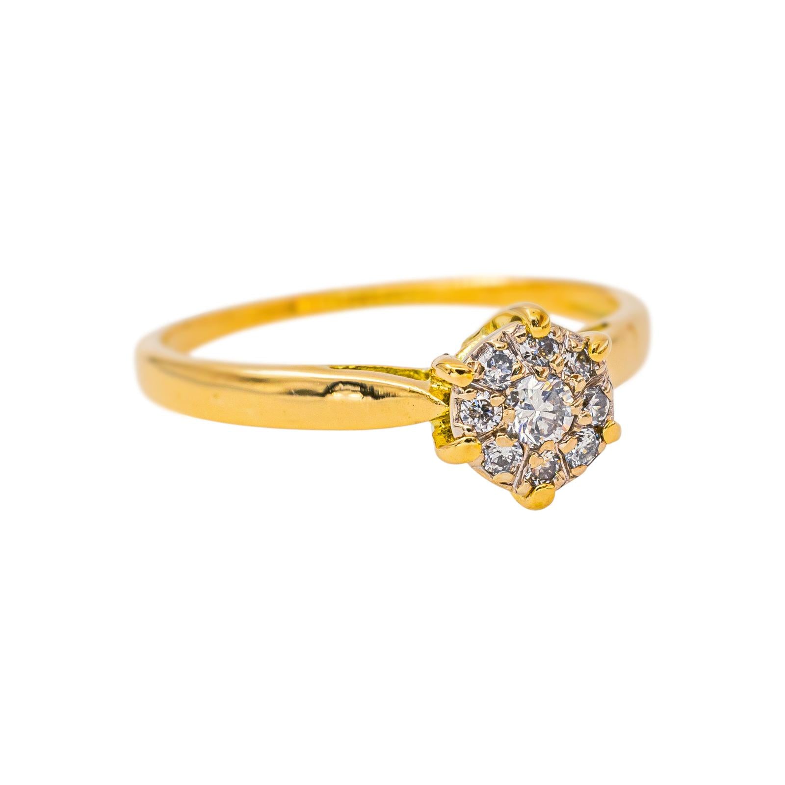 Yellow Gold Daisy Ring with Diamond