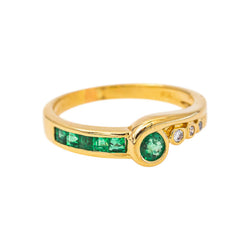 Yellow gold Emerald Ring