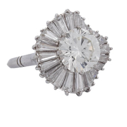 Entourage Ring in Platinum and Diamonds