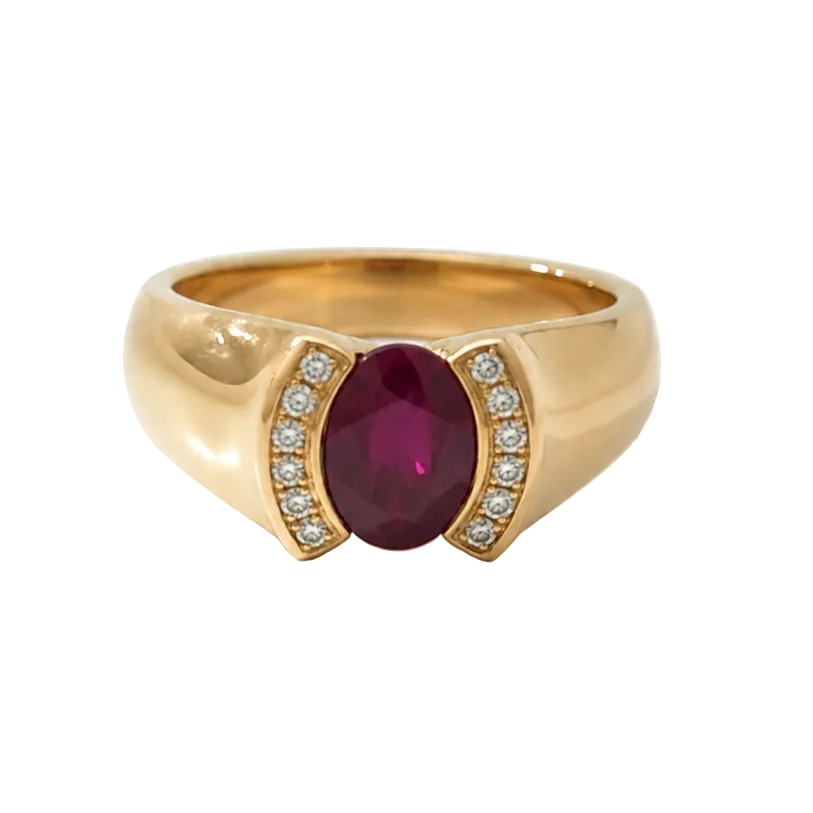 Entourage Ring in yellow gold, rubies, and diamonds