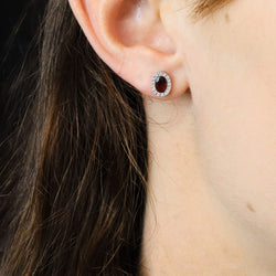 Boucles d'oreilles Puces en or blanc, rubis et diamants