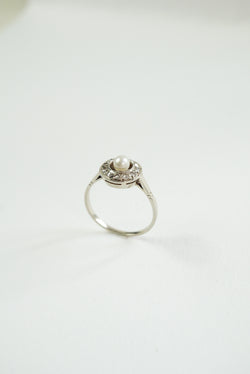 Gold Target Ring with Diamonds and a Pearl