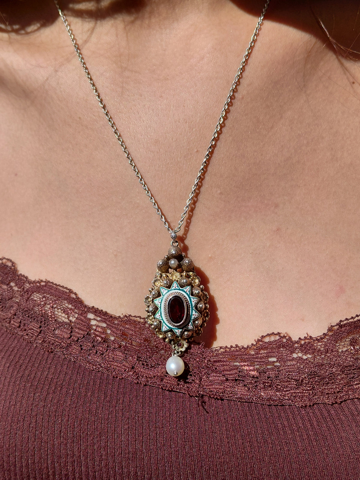 Necklace with a pendant made of silver, Vermeil, Enamel, Garnet, and Pearl