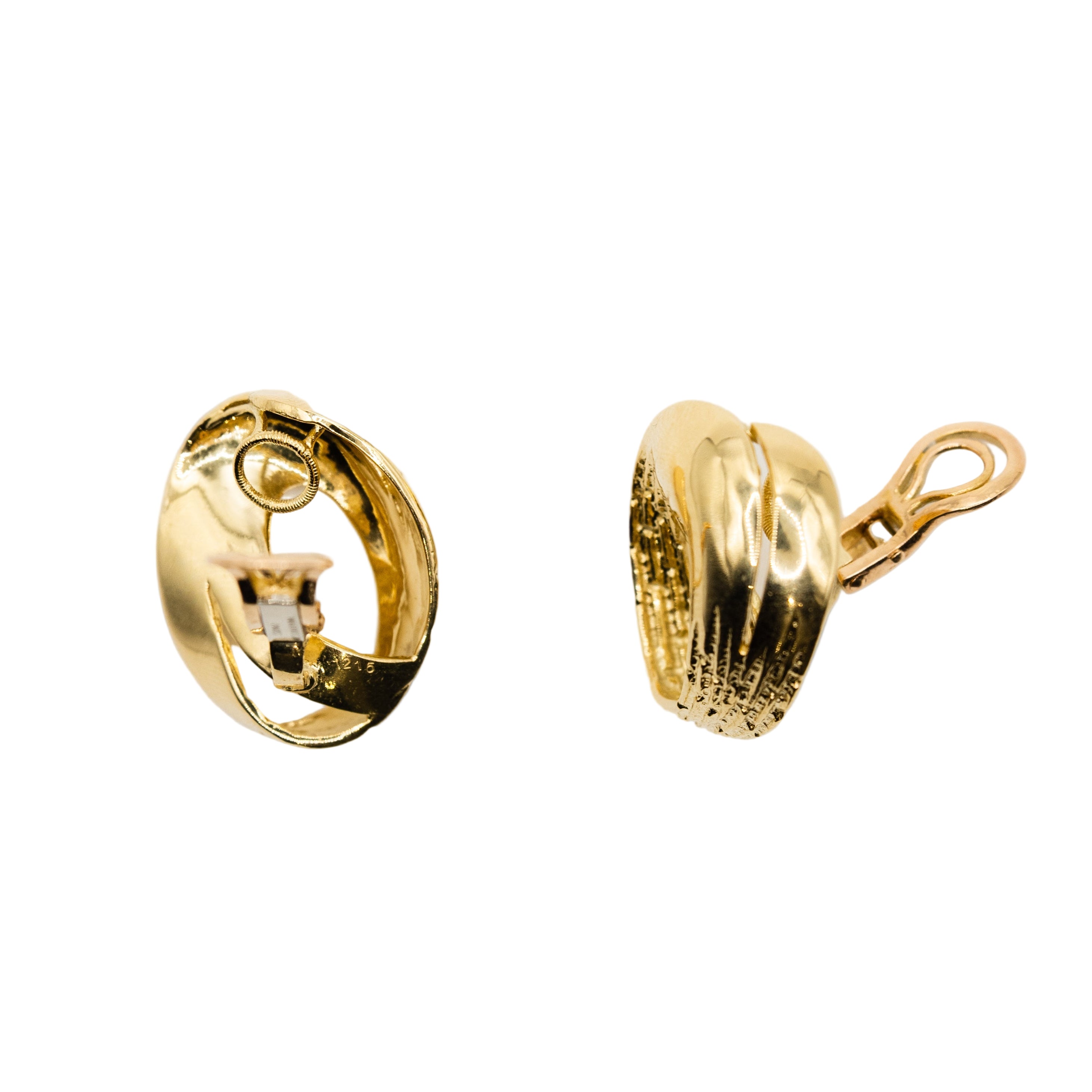 Boucles d'oreilles clip MAUBOUSSIN en or jaune