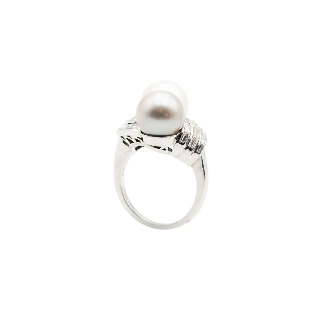 Ring "You and Me" in paltinium, two pearls surrounded by diamonds