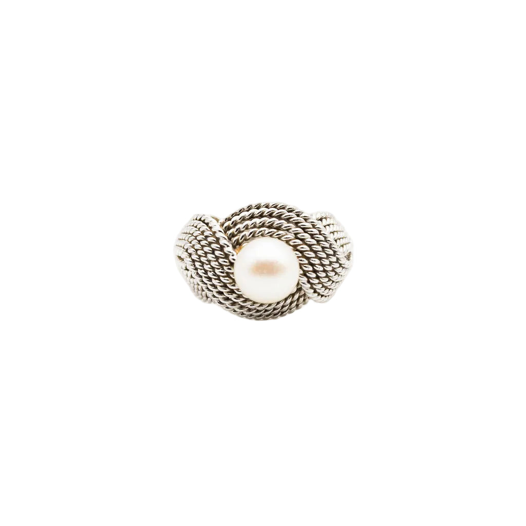 Ring in white gold braided and pearl