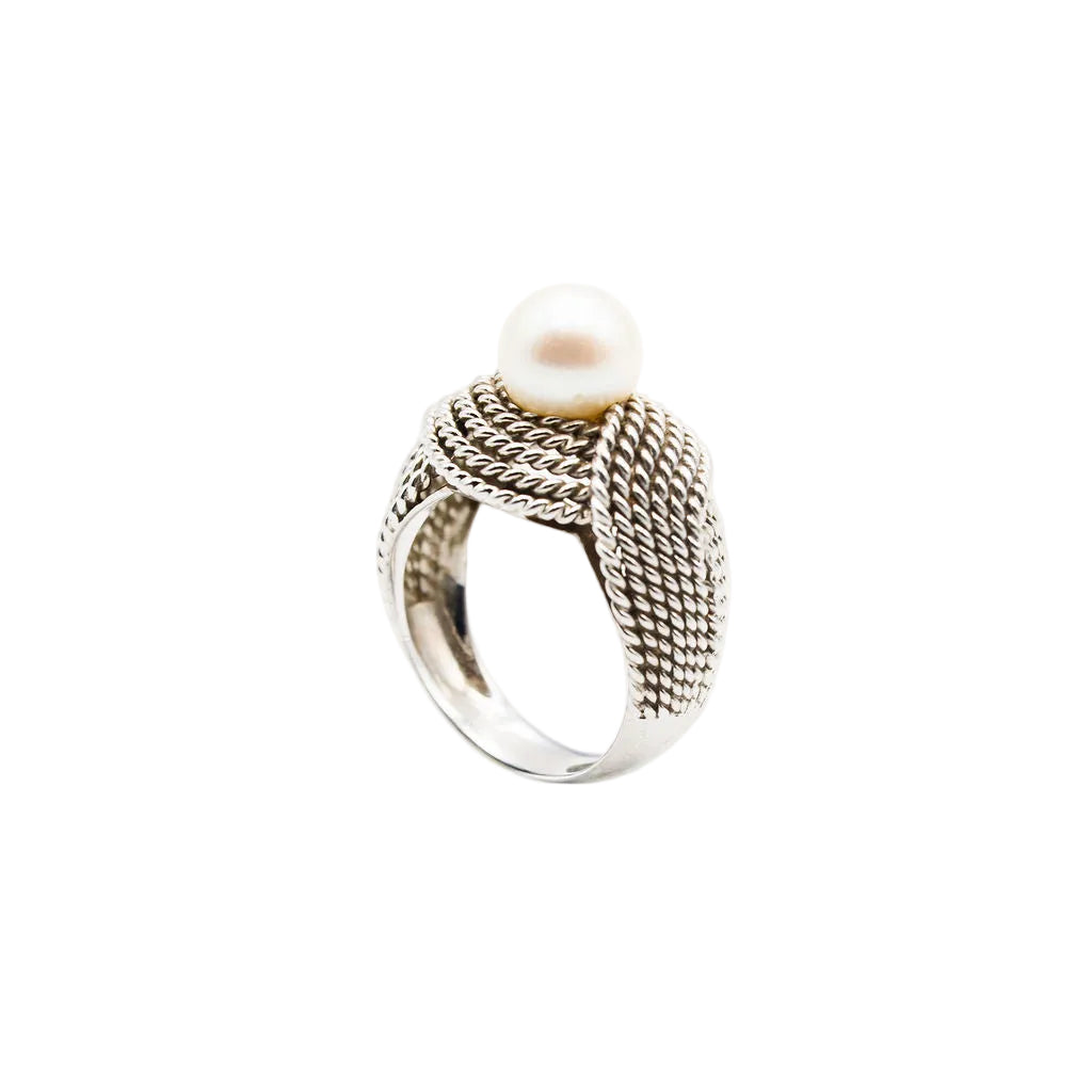 Ring in white gold braided and pearl