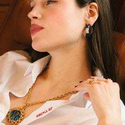 Boucles d'oreilles Créoles CARTIER en or jaune, lapis-lazuli et diamants