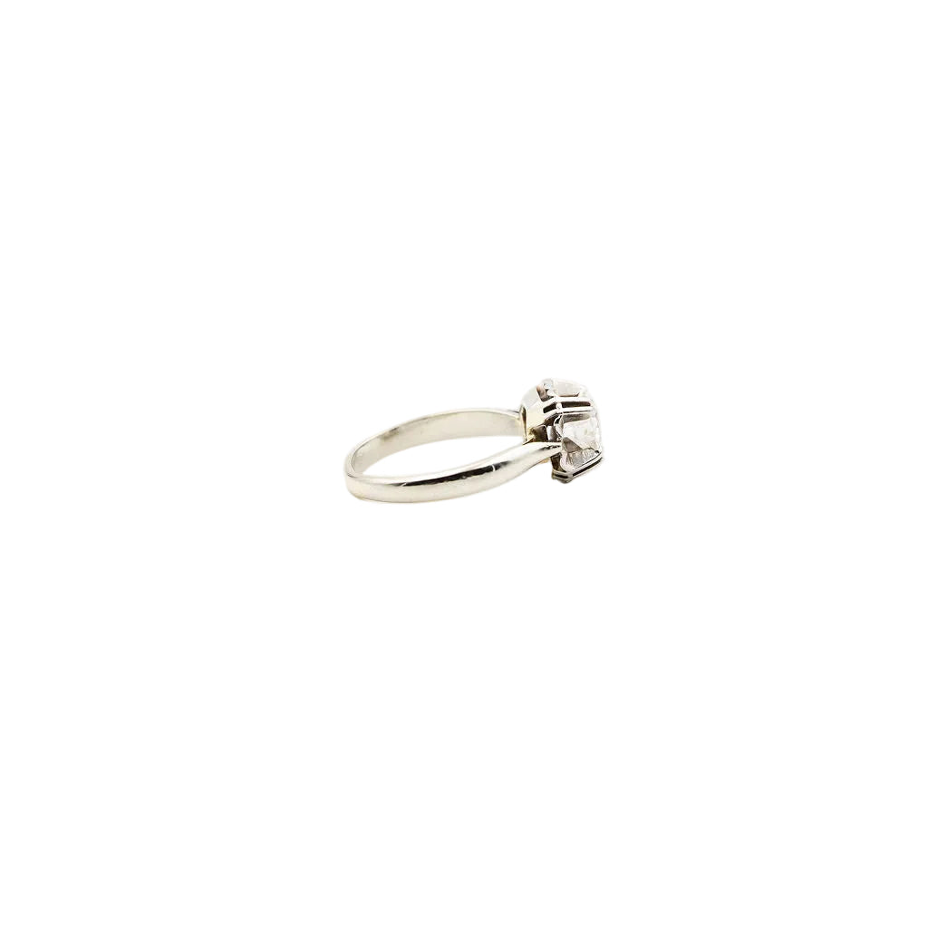 Ring Solitaire in white gold and diamond